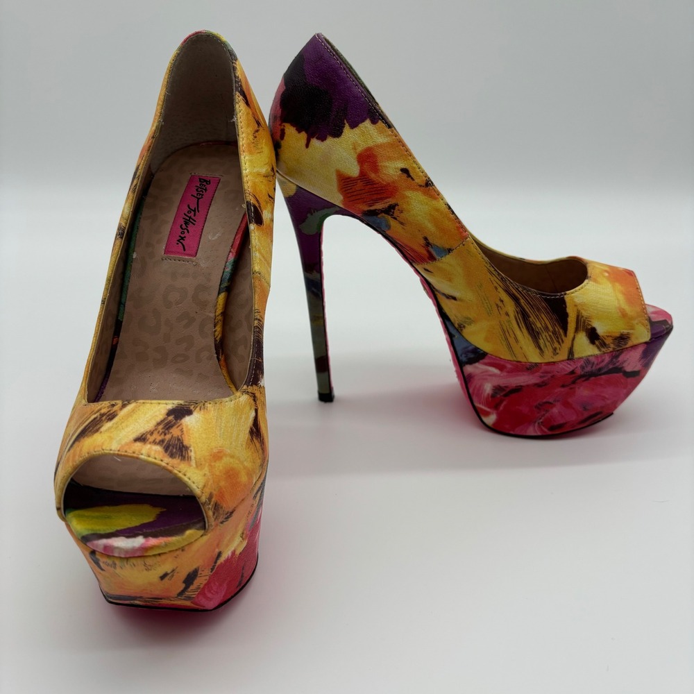 Betsey Johnson‎ Bridgett Heels 8M Floral Fabric Platform Peep Toe Stiletto Pumps